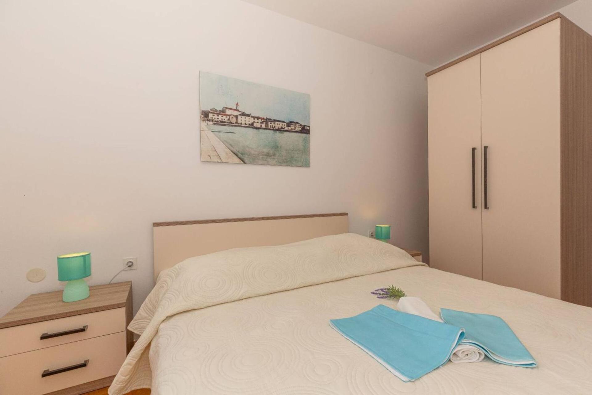 Three Bedroom Apartment In Biograd Weißenburg Exterior foto