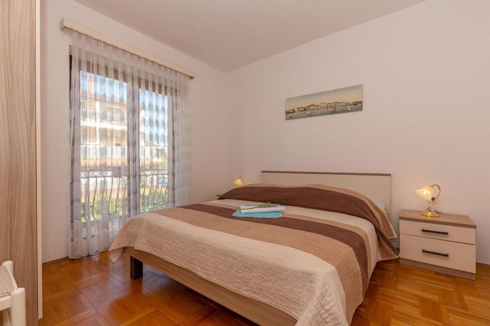 Three Bedroom Apartment In Biograd Weißenburg Exterior foto