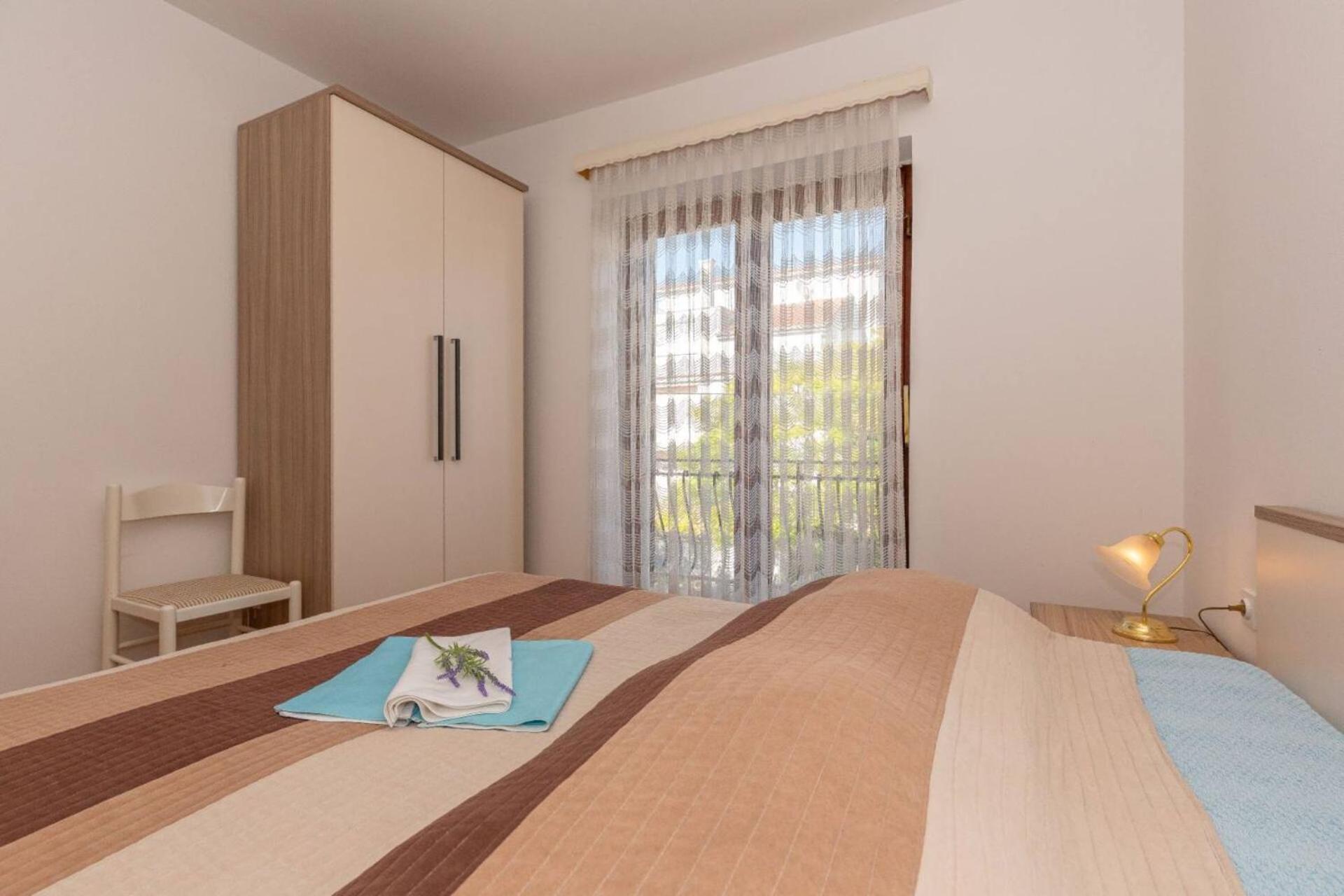 Three Bedroom Apartment In Biograd Weißenburg Exterior foto