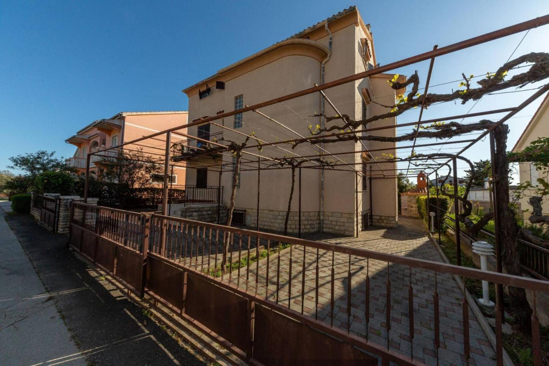 Three Bedroom Apartment In Biograd Weißenburg Exterior foto