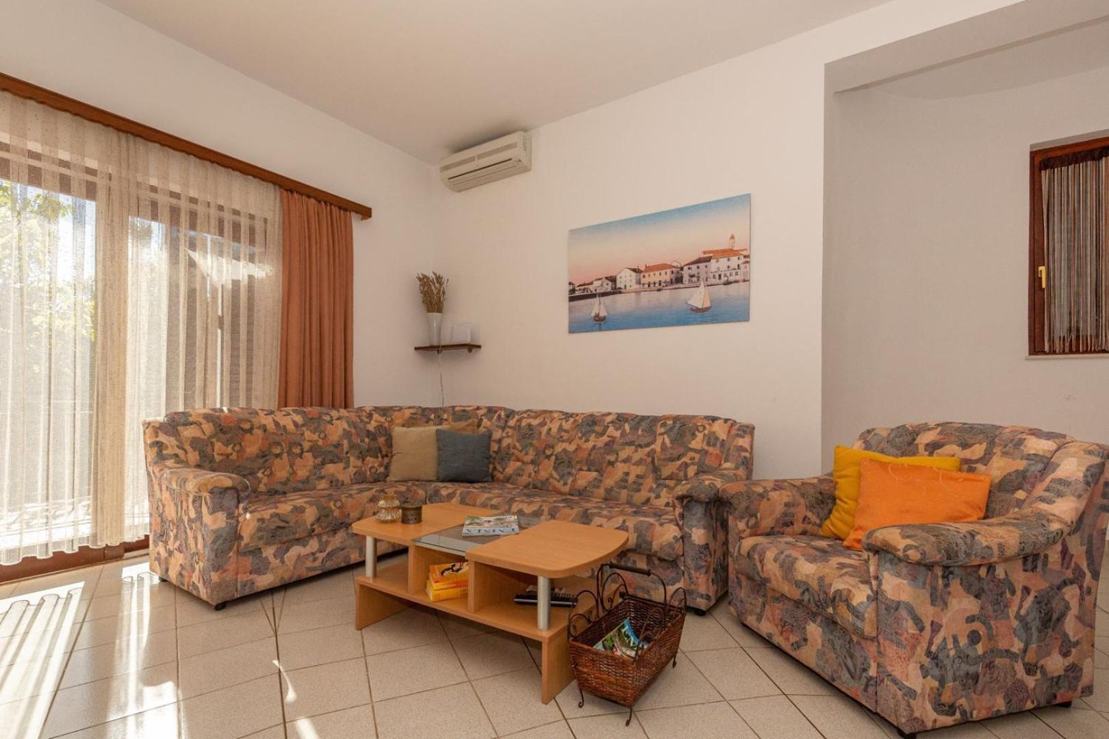 Three Bedroom Apartment In Biograd Weißenburg Exterior foto