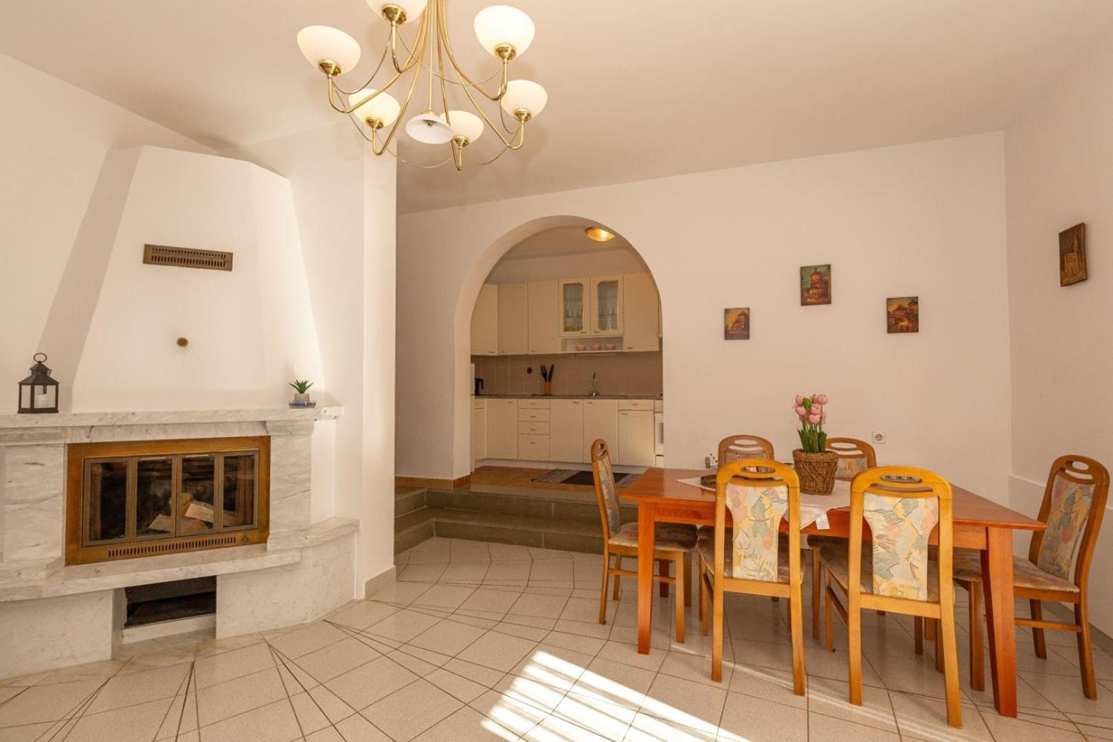 Three Bedroom Apartment In Biograd Weißenburg Exterior foto